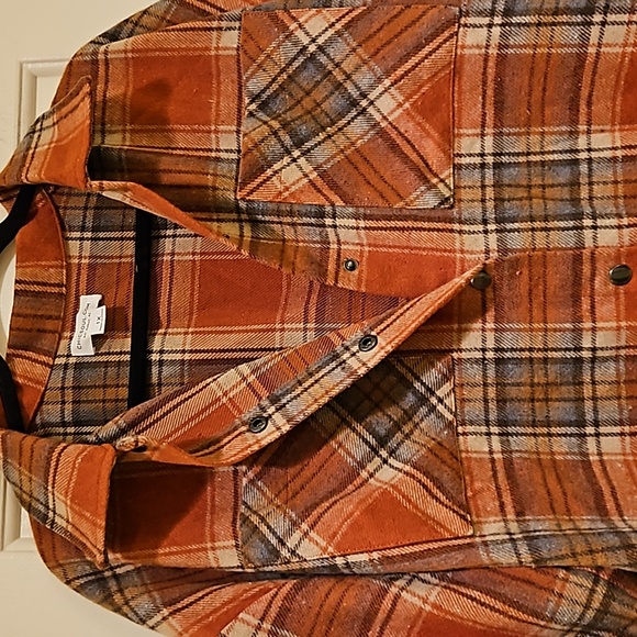 Chic Soul NWOT Plaid Shacket Size 1x - Picture 4 of 8